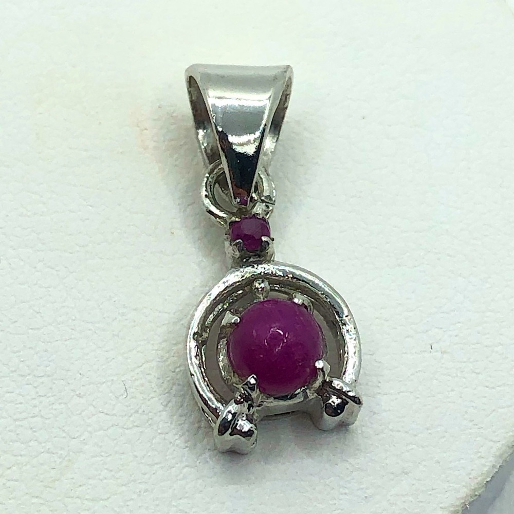 Vtg Sterling & Ruby Cabochon & Small Ruby Accent Stone Mini Pendant .7”